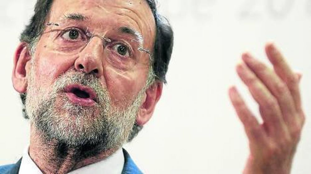 Rajoy: �Nunca he recibido ni he repartido dinero negro, es falso"