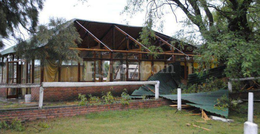 Severa tormenta de viento afect� el oeste provincial