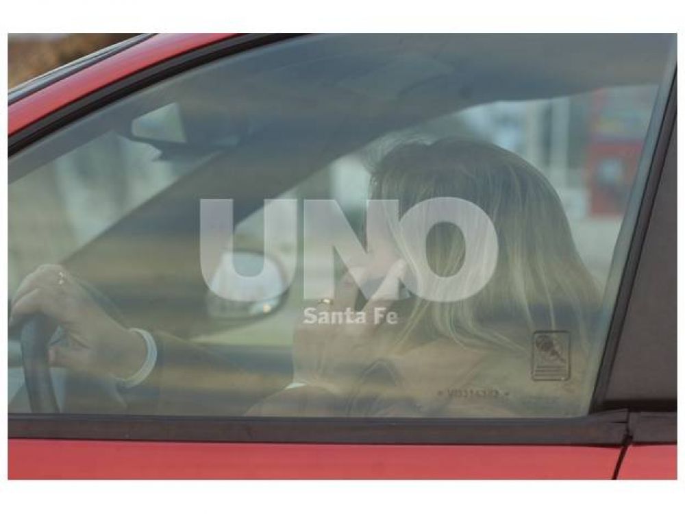 En un a�o se labraron 15.749 multas por utilizar el celular al manejar