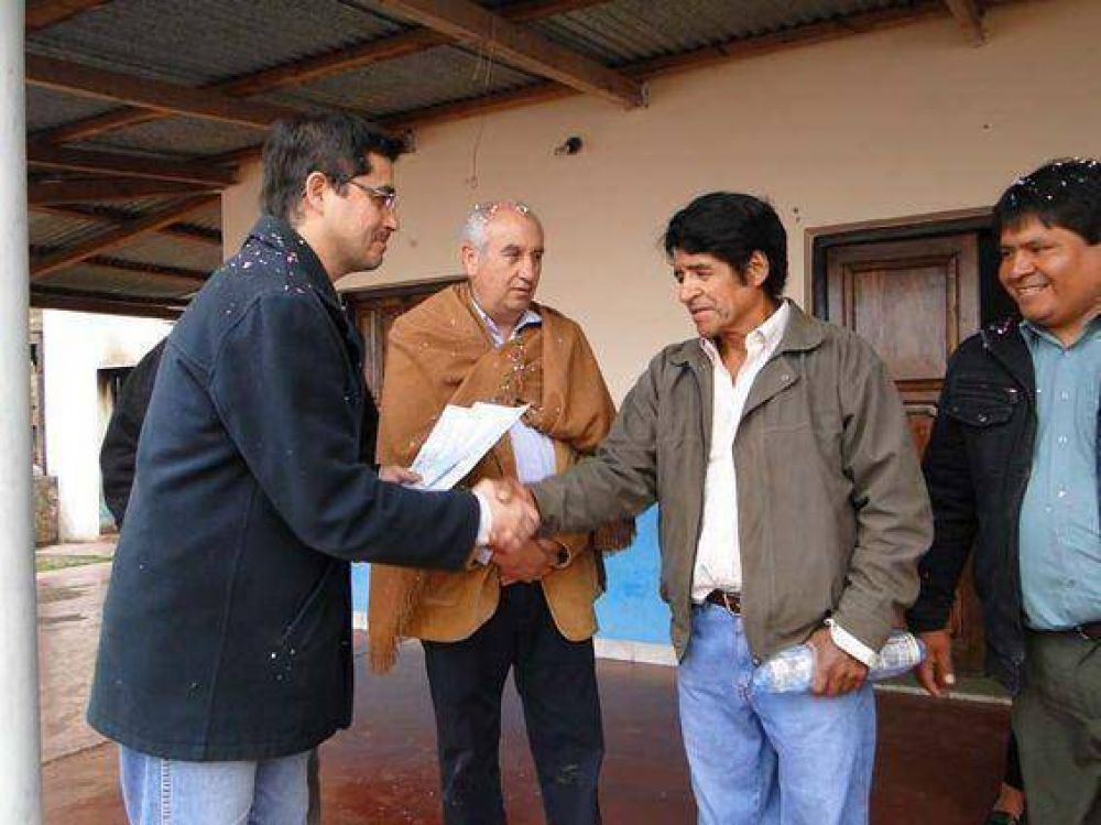Afianzan emprendimientos laborales