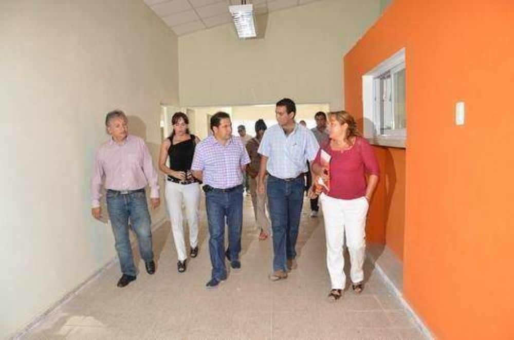 M�s de 2 millones se invertir�n en las refacciones escolares