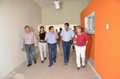 M�s de 2 millones se invertir�n en las refacciones escolares