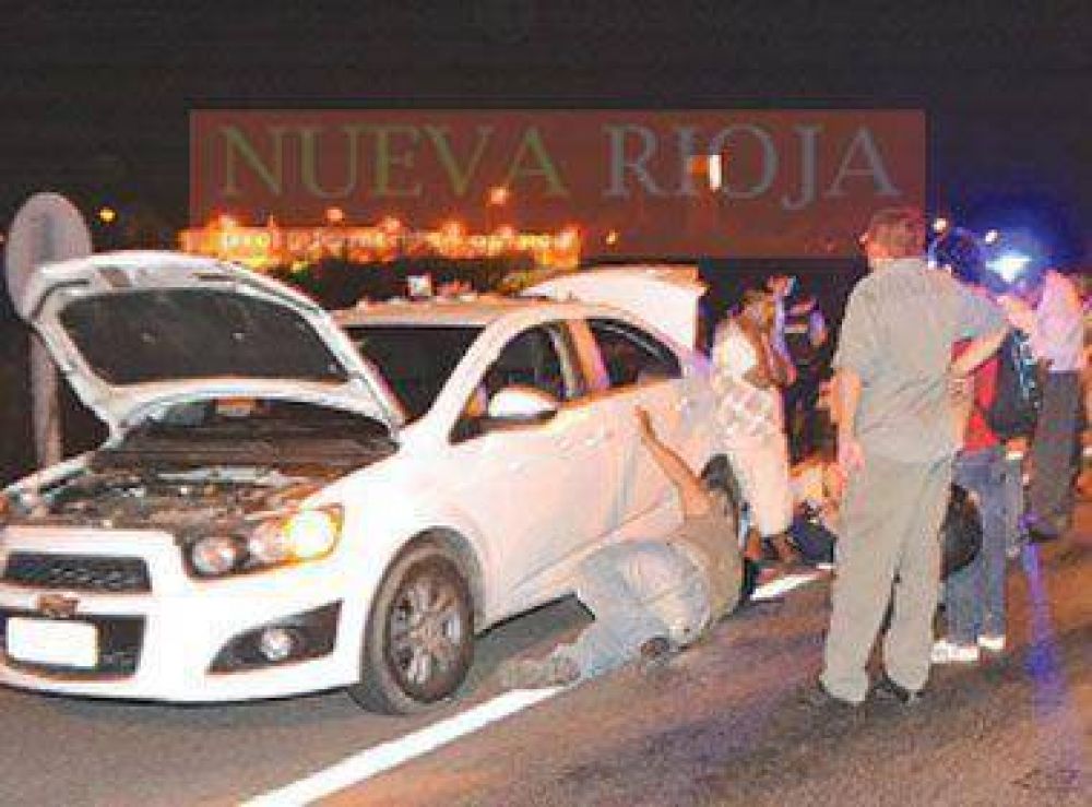 Tres chilenos detenidos luego de robar en Joyer�a Fonte�ez