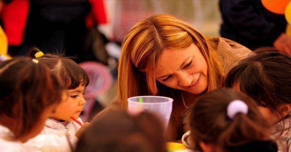 Fuerte impulso econ�mico y social a las pol�ticas de ni�ez y adolescencia