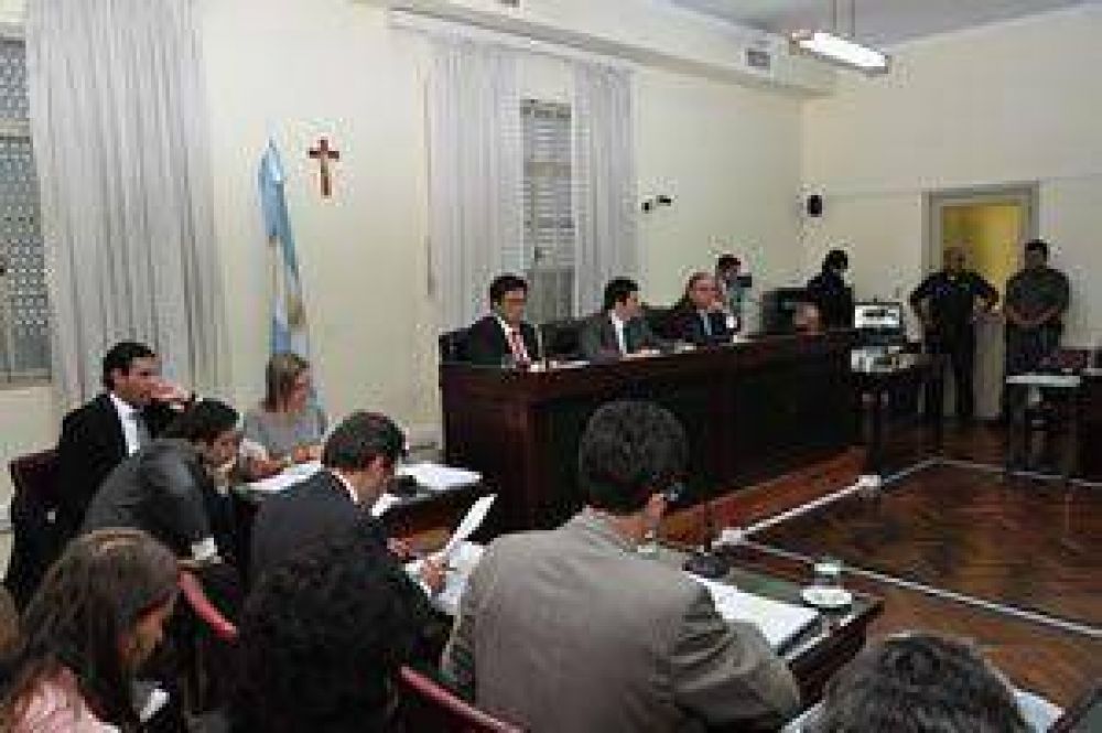 Se reanudan los debates a los genocidas de la dictadura	
