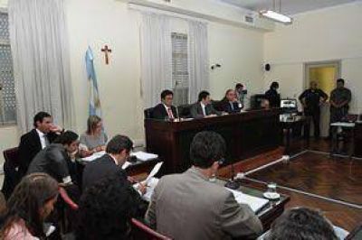 Se reanudan los debates a los genocidas de la dictadura	