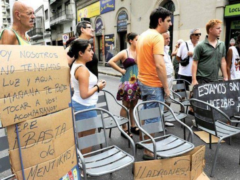En pleno centro, varios edificios llevan m�s de dos d�as sin luz