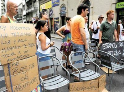 En pleno centro, varios edificios llevan m�s de dos d�as sin luz
