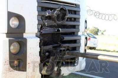 Muri� un joven en un choque en la ruta 226