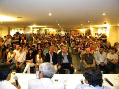 Scioli tiene a "La Juan Domingo" en C�rdoba