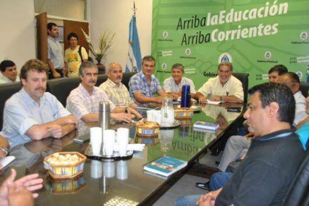 El sector docente aguarda las primeras definiciones en reuni�n con Gobierno