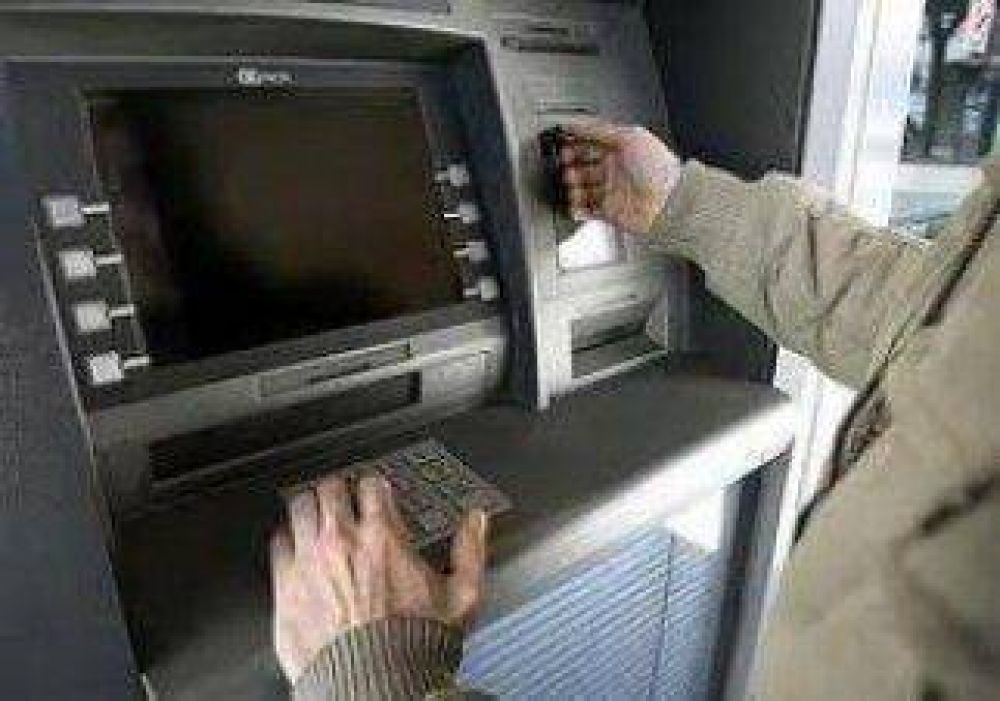 Da inicio el pago de sueldos a estatales rionegrinos