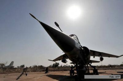 Francia bombardea objetivos islamistas en el norte de Mali