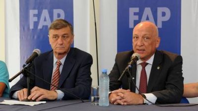 El socialismo y los K vuelven a pelearse, ahora por el abucheo a Boudou y la despenalizaci�n