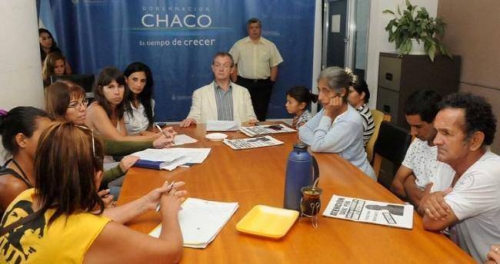 Pedrini recibi� a familiares de v�ctimas de cr�menes sociales