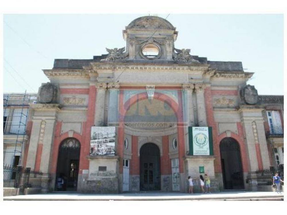 Firmaron el contrato para construir la nueva secundaria de la escuela Del Centenario
