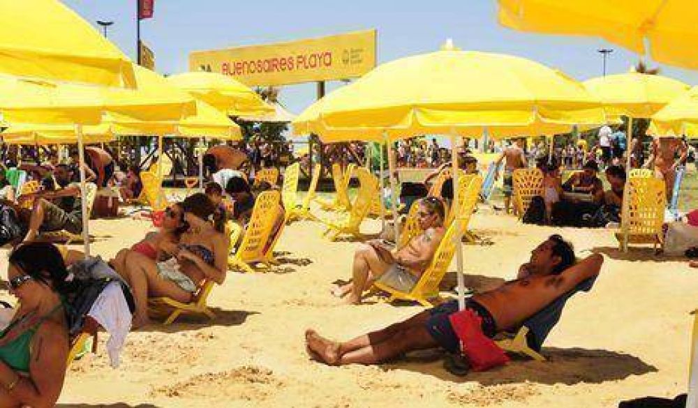 M�s de 200 mil personas en las playas porte�as
