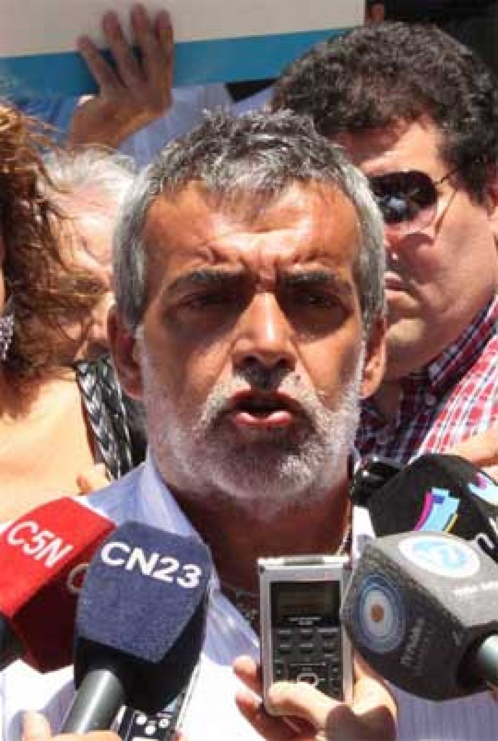 Nenna repudi� el escrache a Kicillof