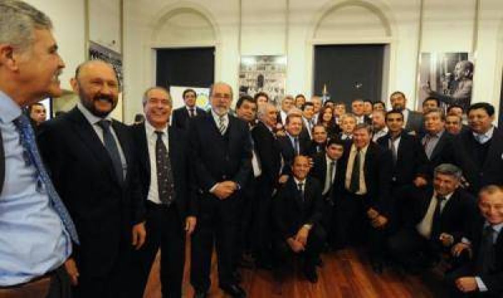 Cristina ya tiene aval para financiar a los intendentes