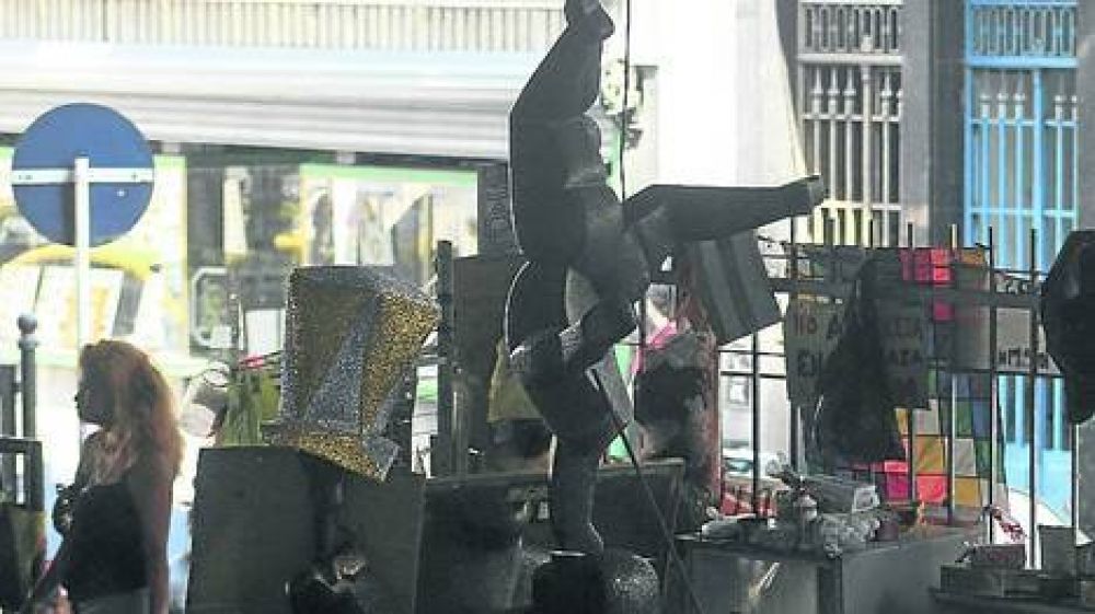 Por una toma, no hay actividad en el Centro Cultural San Mart�n