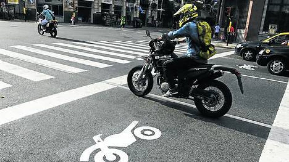 Extienden a m�s avenidas las zonas de detenci�n de motos