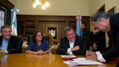 El Gobierno asistir� con $13 millones a los productores