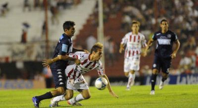 Instituto empat� con Independiente Rivadavia en Alta C�rdoba en el reinicio del torneo