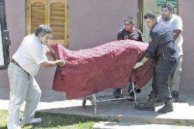 Conmoci�n en Fr�as por el brutal asesinato de un vecino por parte de tres encapuchados