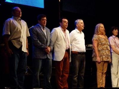 C�ffaro tendr� que resolver sobre temas cr�ticos para la comunidad