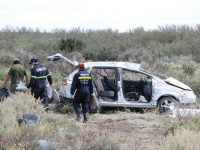 Mueren tres mendocinos al regresar de Las Grutas en una ruta rionegrina