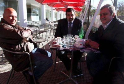 La Corriente Peronista se re�ne para acordar posturas antes de la cumbre del PJ