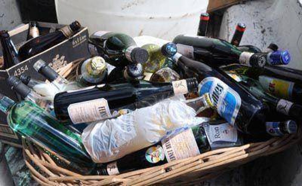 Impiden la realizaci�n de una �fiesta privada� en una quinta. Hab�a alrededor de 600 botellas de bebidas alcoh�licas