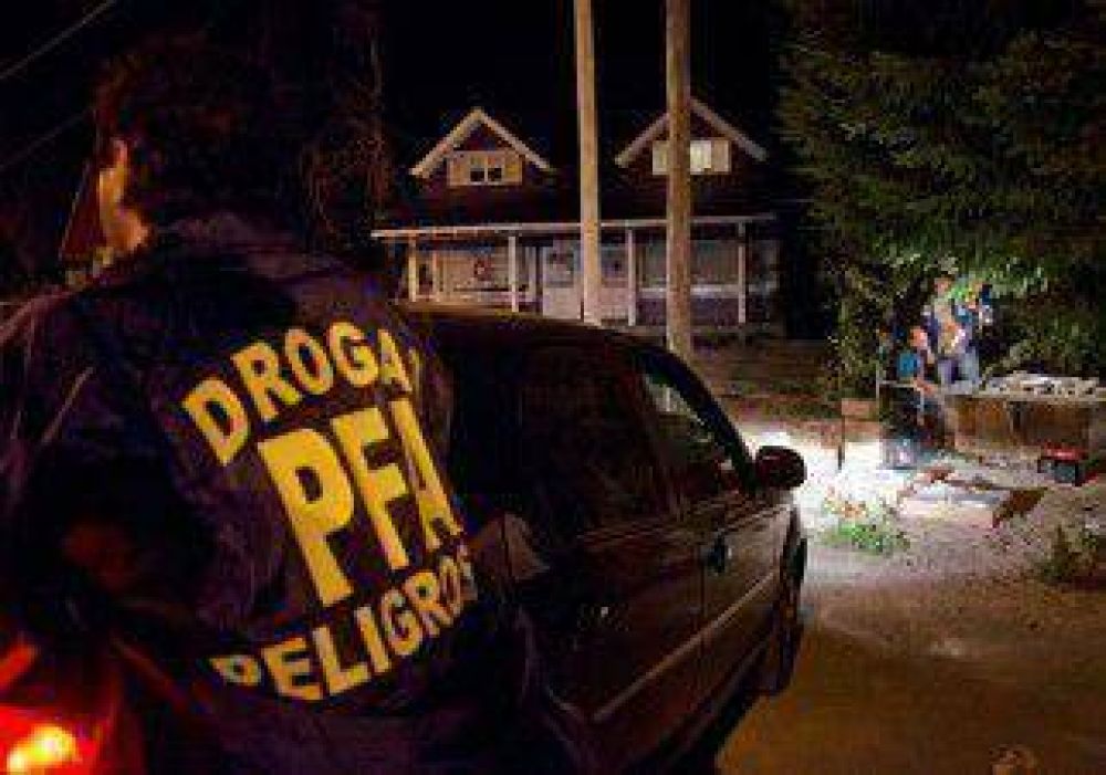 Secuestran un cargamento de marihuana 