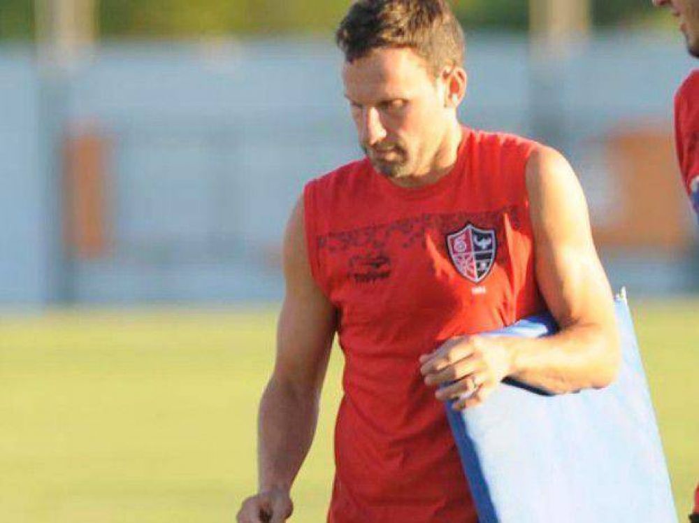 Newell's: A cinco d�as del debut, a�n no se sabe si Bernardi podr� jugar