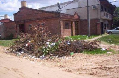 Vecinos no contribuyen con la higiene barrial en el San Roque