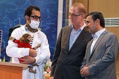 Ahmadineyad quiere ser el primer iran� en el espacio