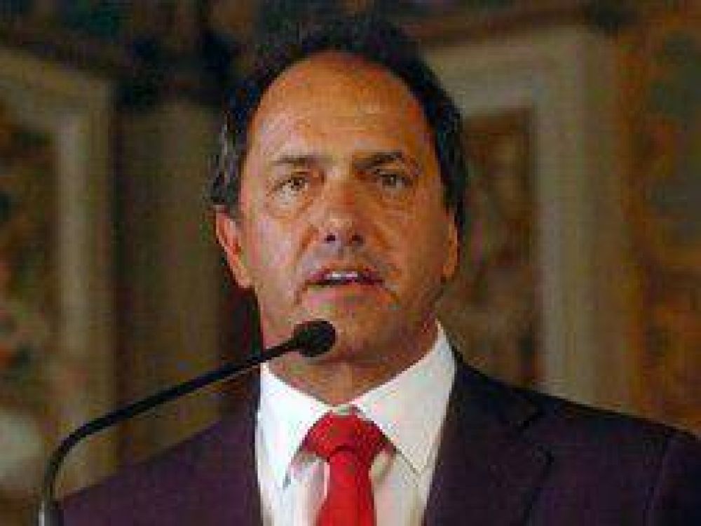 Scioli: "Se quiere instalar que el gobierno nacional es una cosa y yo soy otra"