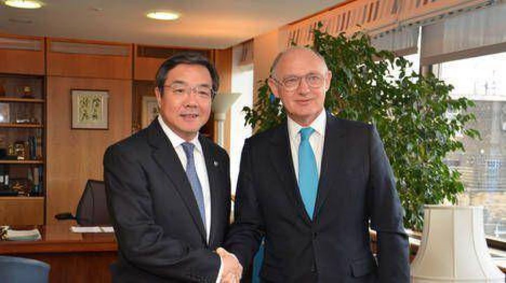 Timerman, Malvinas y un inusual debate en el Parlamento brit�nico