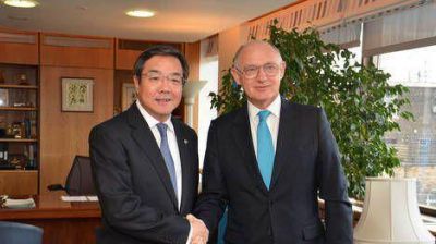 Timerman, Malvinas y un inusual debate en el Parlamento brit�nico