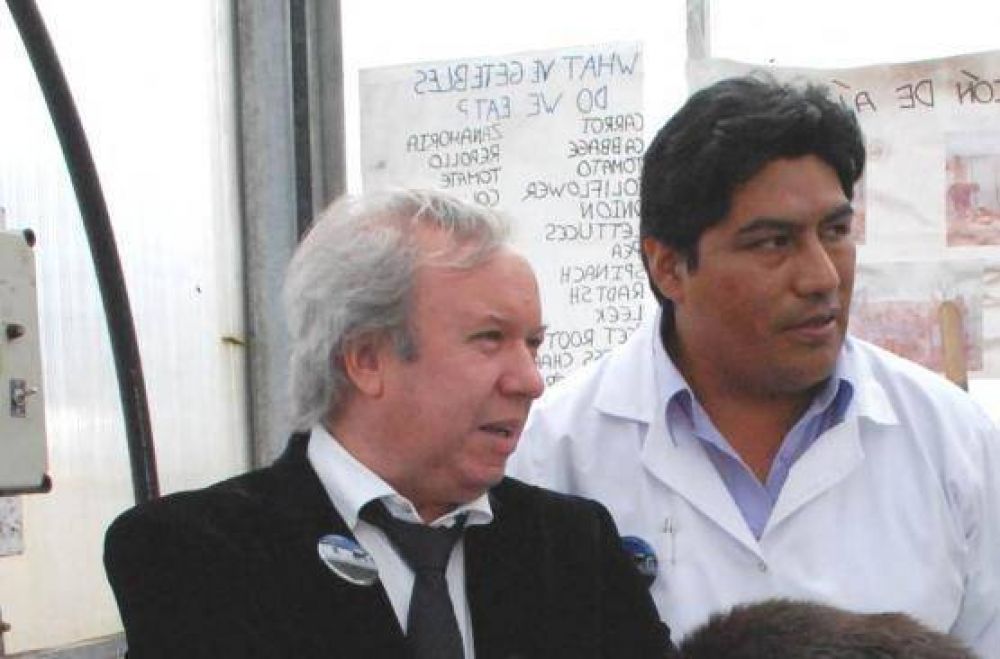 Peralta supedit� los aumentos a las herramientas que est�n en Diputados
