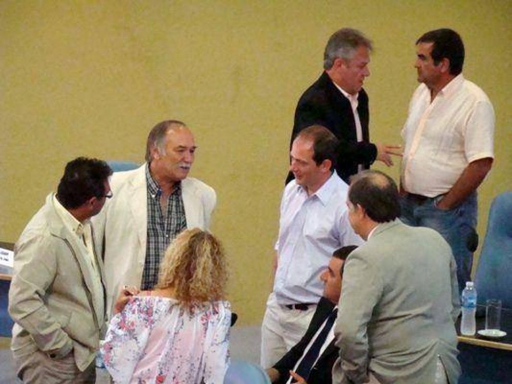 Regal�as: el Frepam no cambiar� una coma a la ley y el PJ sigue la negociaci�n