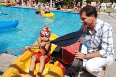 La Escuela Municipal de Remo tambi�n se disfruta en los polideportivos 