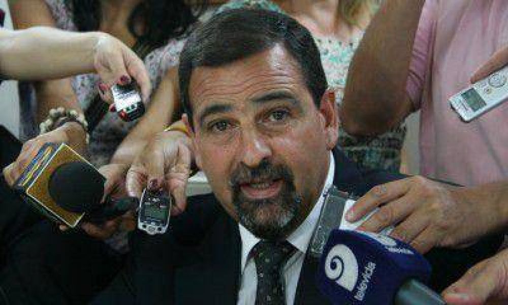 El gobierno provincial quiere �militar� con fuerza la reforma de la Constituci�n