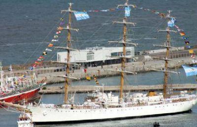 La Estaci�n de Cruceros camino a convertirse en un gran fracaso de la Administraci�n Pulti, hoy se utiliza solo en fotos�