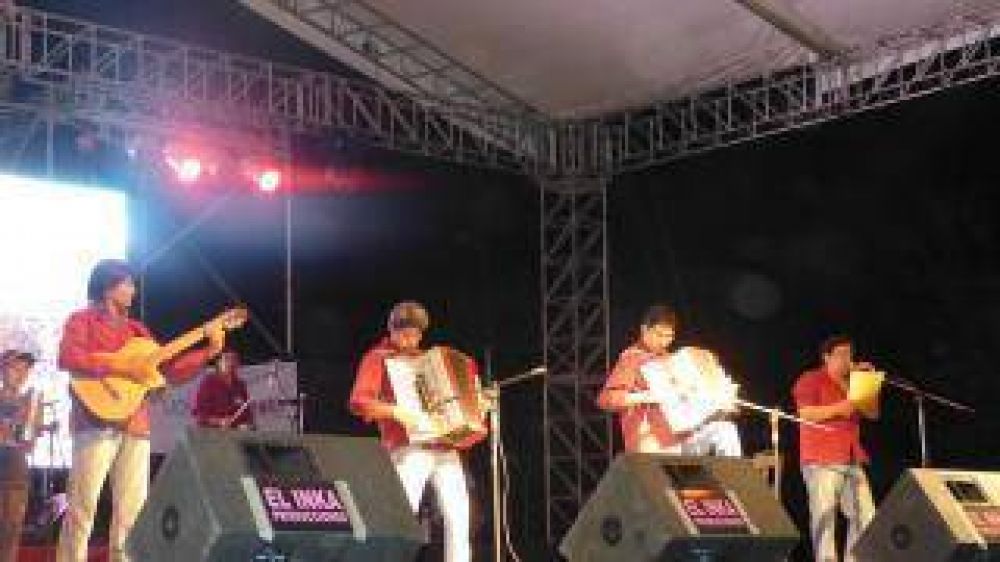 15 mil personas en el Festival de la Candelaria