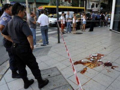 Asesinaron al "Quemadito" Rodr�guez de un tiro y frente a decenas de transe�ntes