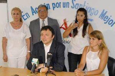 Leo Dan disertar� en la apertura del ciclo de conferencias del CyAC