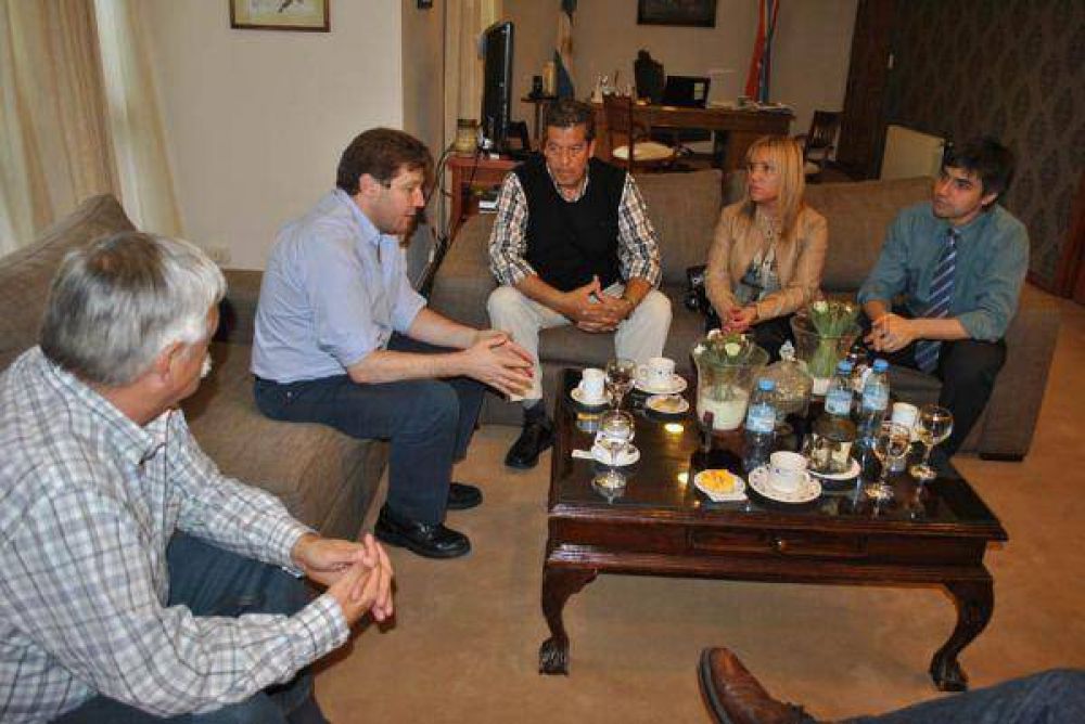 Di�logo pol�tico: Melella recibi� a Garramu�o y Boyadji�n 