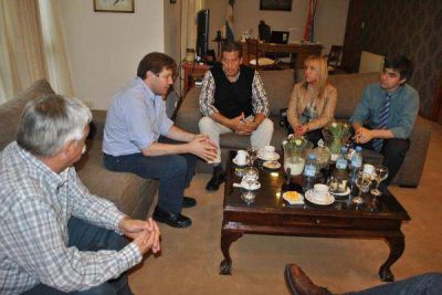 Di�logo pol�tico: Melella recibi� a Garramu�o y Boyadji�n 