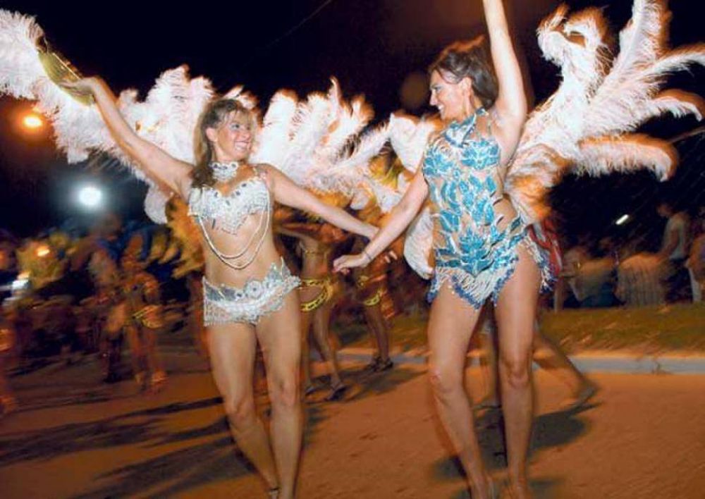 �Splash!: El carnaval salpica y refresca el verano